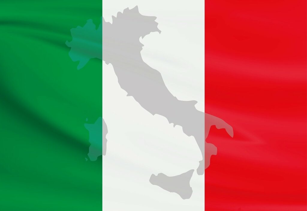 Drapeau de l'Italie pour illustrer un article sur le tourisme italien en Corse et sa logique durable.